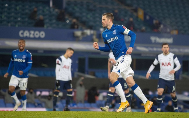 和的比赛中 和的比赛中